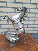 Steigerend paard. 42 cm., Verzamelen, Dierenverzamelingen, Ophalen of Verzenden, Zo goed als nieuw, Paard, Beeldje of Figuurtje