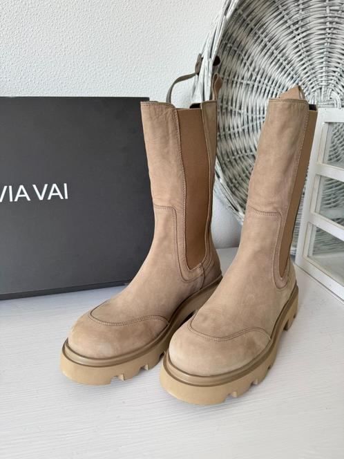 NIEUW > Leuke Beige Via Vai Laarzen / maat 42, Kleding | Dames, Schoenen, Nieuw, Lage of Enkellaarzen, Beige, Ophalen of Verzenden