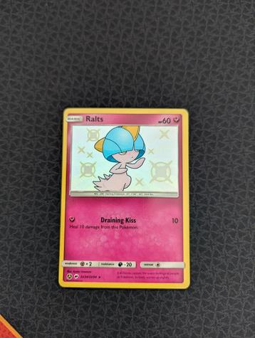 Ralts Baby Shiny #SV34 Pokemon Hidden Fates  beschikbaar voor biedingen