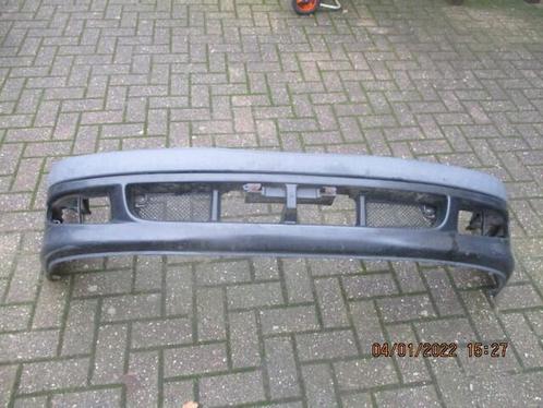voorbumper toyota avensis T 22, Auto-onderdelen, Carrosserie en Plaatwerk, Bumper, Toyota, Voor, Gebruikt, Ophalen of Verzenden