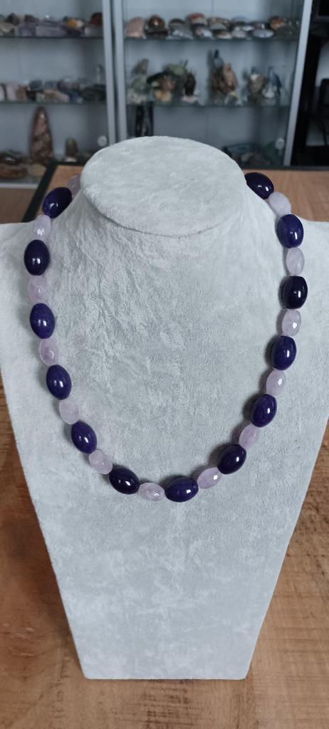Jade collier, Sieraden, Tassen en Uiterlijk, Kettingen, Nieuw, Steen of Mineraal, Overige kleuren, Met edelsteen, Ophalen of Verzenden