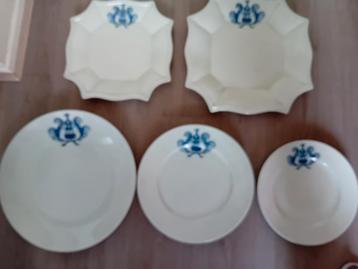 35 Oude diner borden/schalen € 50 beschikbaar voor biedingen