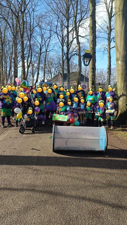 Kleurrijke carnavalskleding, Kleding | Dames, Carnavalskleding en Feestkleding, Gedragen, Ophalen