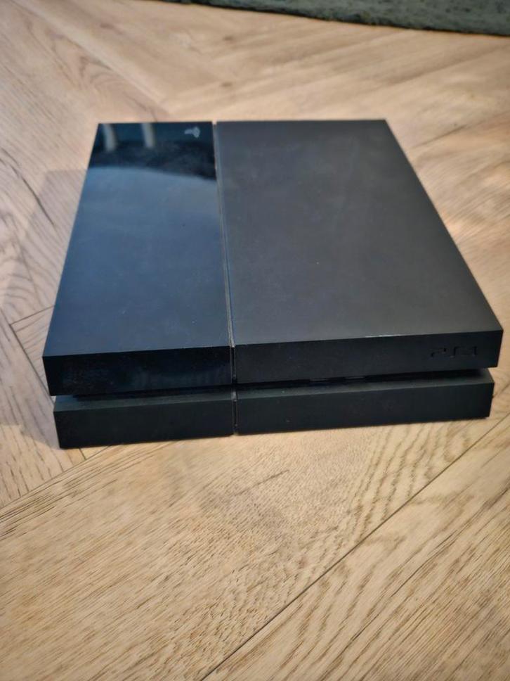 PS 4 disk edition, Spelcomputers en Games, Spelcomputers | Sony PlayStation 4, Zo goed als nieuw, Original, 500 GB, Met 1 controller