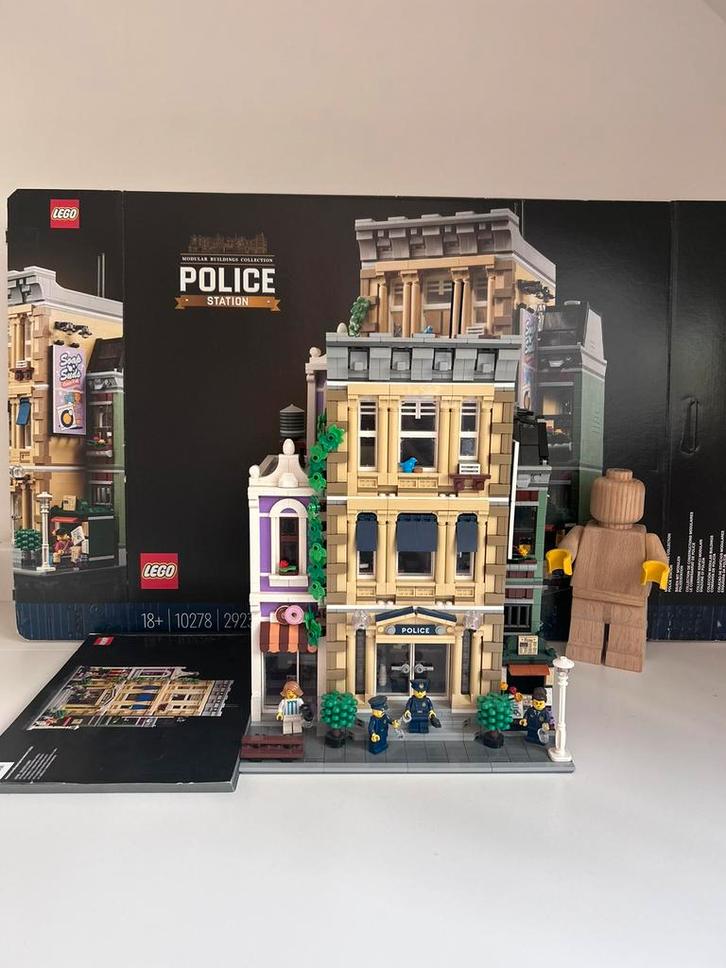 •LEGO 10278 •Police Station•, Kinderen en Baby's, Speelgoed | Duplo en Lego, Zo goed als nieuw, Lego, Complete set, Verzenden