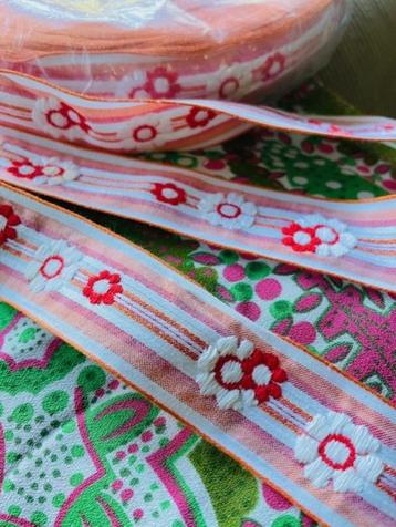 Geborduurd band retro vintage oranje bloemen kant NIEUW beschikbaar voor biedingen