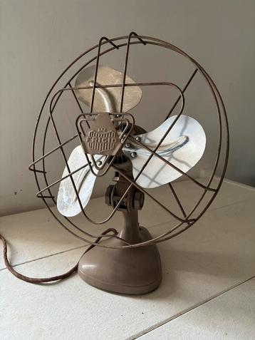 Mooie Frigid vintage/oude/antieke ventilator beschikbaar voor biedingen