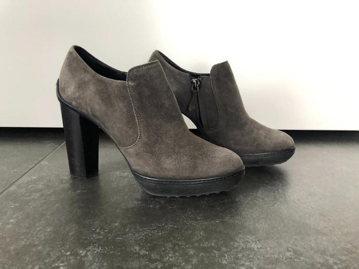 TODS laarsjes, maat 36,5, Kleding | Dames, Schoenen, Gedragen, Lage of Enkellaarzen, Grijs, Verzenden