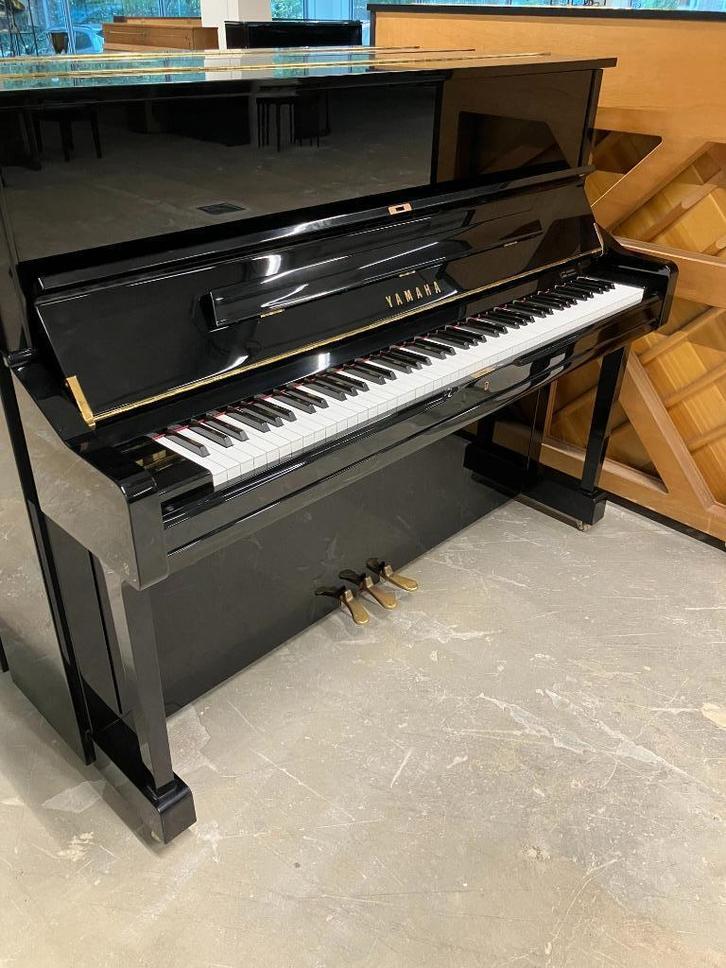 3x Yamaha piano's U1 & UX10a x UX300, Muziek en Instrumenten, Piano's, Zo goed als nieuw, Piano, Zwart, Hoogglans, Ophalen