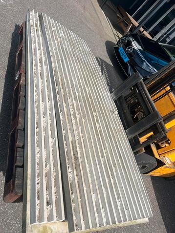 Prachtige betonmallen 15 stuks beschikbaar voor biedingen