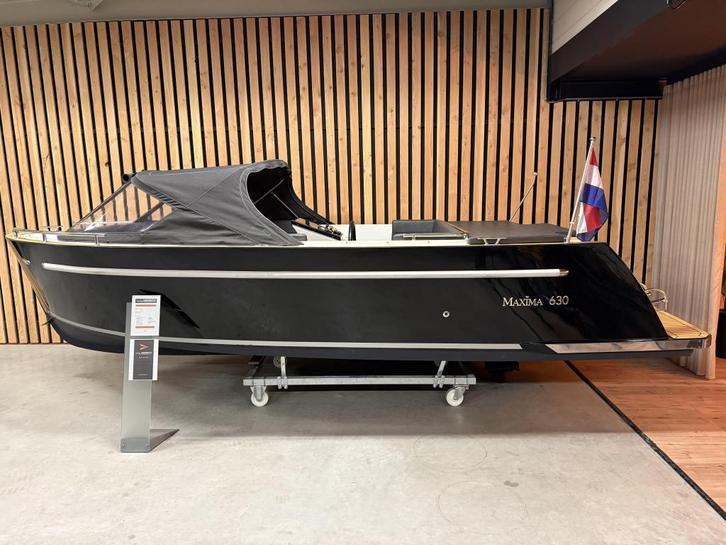 Mooie! MAXIMA 630 DELUXE '30PK SUZUKI' KOELKST AUDIO LED '21, Watersport en Boten, Sloepen, Zo goed als nieuw, 30 tot 50 pk, 6 meter of meer