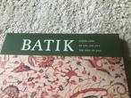 Batik ,de ziel van java  opbrengst giro 555, Ophalen of Verzenden, Zo goed als nieuw, Schilder- en Tekenkunst