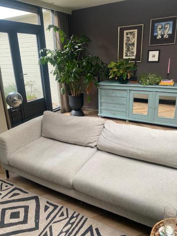 Lichtgrijze 3-persoonsbank van Woood