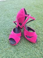 Roze Dansschoenen Maat 38, Kleding | Dames, Schoenen, Ophalen of Verzenden, Gedragen, Roze, Dansschoenen