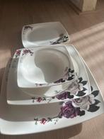 serviesset 12 persoons, Huis en Inrichting, Keuken | Servies, Ophalen, Zo goed als nieuw