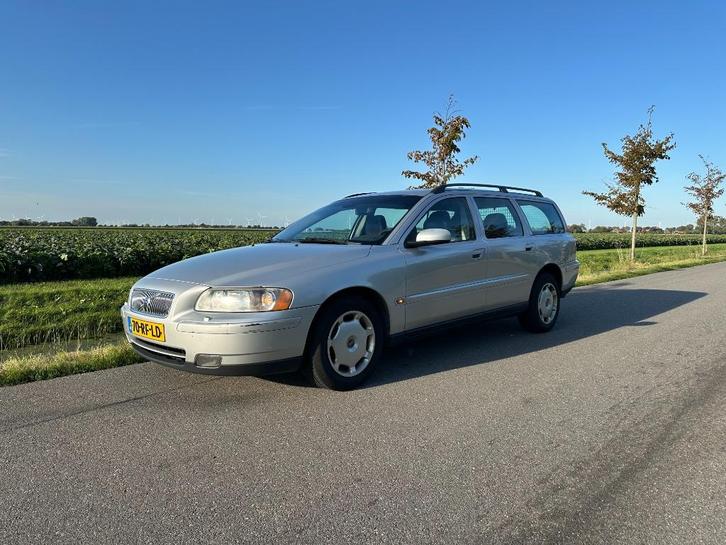 Volvo V70 2.4 Momentum 2005 Automaat - APK 06/2026, Auto's, Volvo, Particulier, V70, ABS, Airbags, Airconditioning, Android Auto