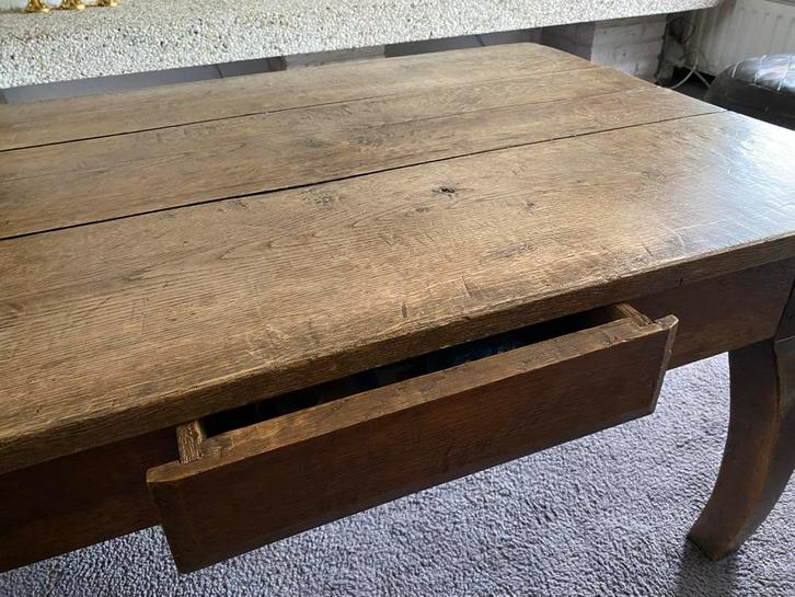 Antieke Landelijke Salontafel - Klein Formaat, Antiek en Kunst, Antiek | Meubels | Tafels, Ophalen of Verzenden