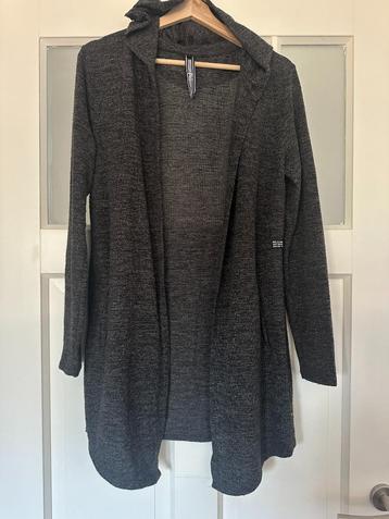 Amy & Ivy lang vest maat M beschikbaar voor biedingen