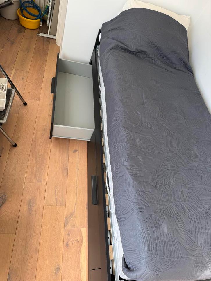 IKEA Brimnes Bedbank - Zwartbruin, Huis en Inrichting, Slaapkamer | Bedden, Gebruikt, Eenpersoons, 80 cm, 200 cm, Hout, Zwart
