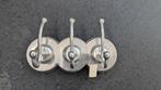 Massief aluminium kapstok met drie haken zilver, Wandkapstok, Ophalen of Verzenden, Zo goed als nieuw, Minder dan 100 cm