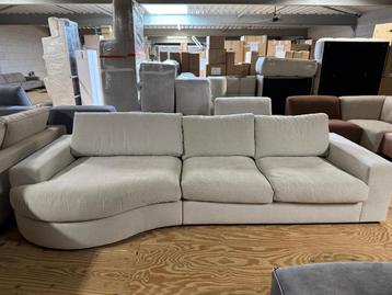 Hoekbank Victoria l Whoon l Room108 l Van €2117 voor €999 beschikbaar voor biedingen