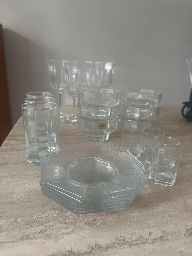 Arcoroc Octime 25-delige set, Huis en Inrichting, Keuken | Servies, Zo goed als nieuw, Compleet servies, Effen, Glas, Ophalen of Verzenden