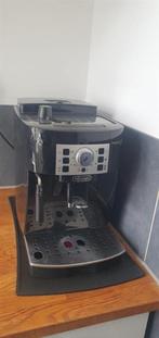 Delonghi Magnifica S coffee machine, Witgoed en Apparatuur, Koffiezetapparaten, Ophalen, Gebruikt, 2 tot 4 kopjes, Afneembaar waterreservoir
