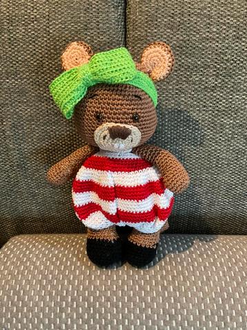 Verschillende gehaakte knuffels. beschikbaar voor biedingen