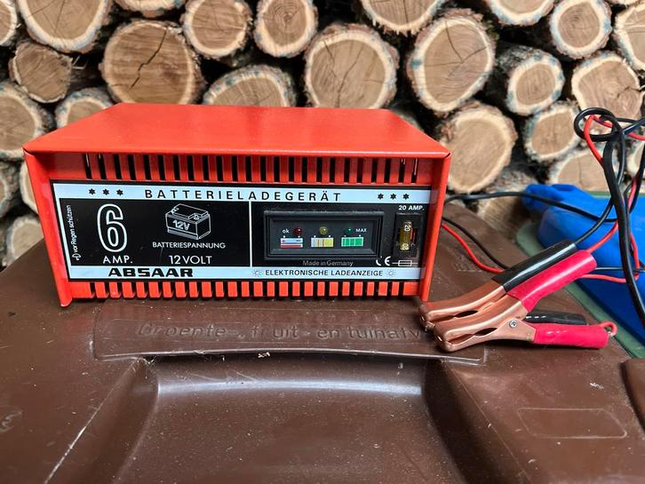 12V Acculader - Absaar, Auto-onderdelen, Accu's en Toebehoren, Universele onderdelen, Gebruikt, Ophalen of Verzenden