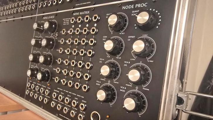 Rob Hordijk Modulair Systeem, Muziek en Instrumenten, Synthesizers, Gebruikt, Overige aantallen, Overige merken, Met koffer of flightcase