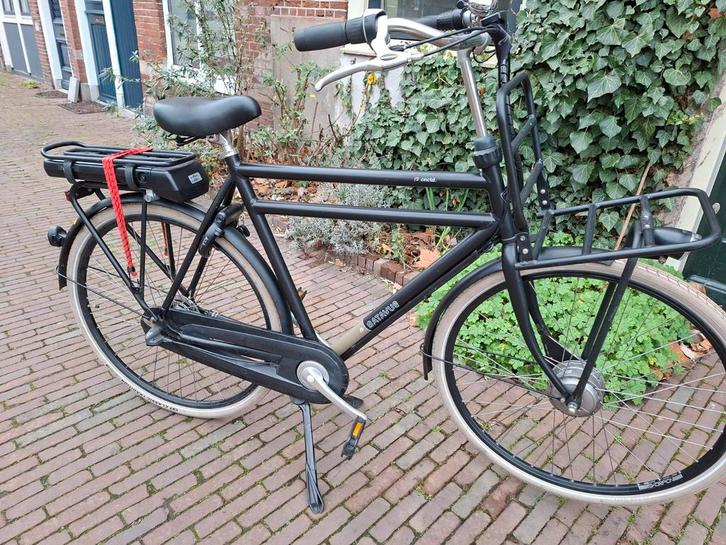 Batavus cnctd elektrische herenfiets, Fietsen en Brommers, Elektrische fietsen, Gebruikt, Batavus, 59 cm of meer, Ophalen of Verzenden