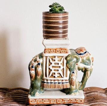 Vintage keramiek olifant plantentafel '60 beschikbaar voor biedingen