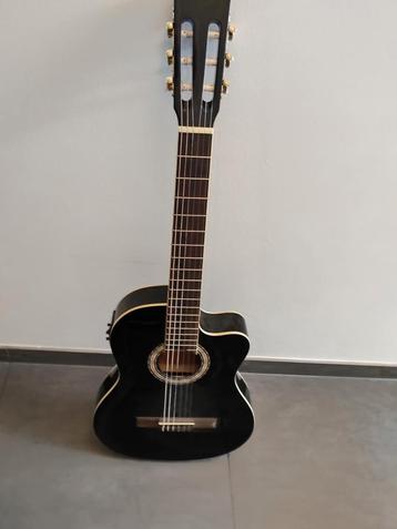 Stagg CL4 Akoestische Gitaar beschikbaar voor biedingen