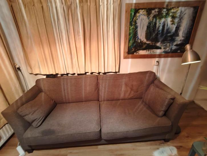 Bruine 2,5-zits bank met losse kussens, Huis en Inrichting, Banken | Bankstellen, Ophalen