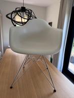 Vitra Eames Dar eetkamerstoel, Huis en Inrichting, Stoelen, Ophalen, Kunststof, Gebruikt, Wit