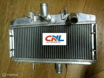 Radiateur Suzuki GT750 GT 750 1972-1977 73 74 75 76 beschikbaar voor biedingen