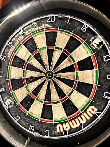 DARTBORD WINMAU 3 beschikbaar voor biedingen