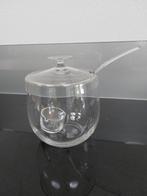 bowlschaal met deksel en lepel, Ophalen