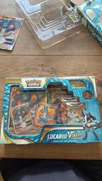 Lucario Vstar premium collection box, Ophalen of Verzenden, Zo goed als nieuw