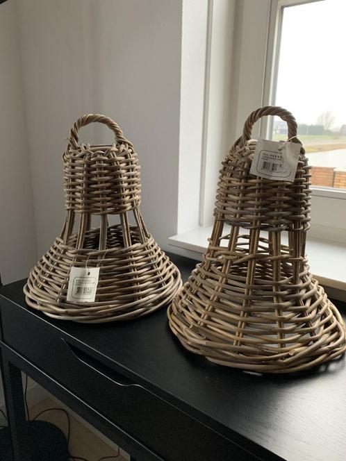 2 grote rotan kerst klokken NIEUW met label, Huis en Inrichting, Woonaccessoires | Wanddecoraties, Nieuw, Ophalen