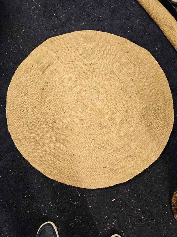 Handgemaakt Jutte Kleed - Rond 100cm, Huis en Inrichting, Stoffering | Tapijten en Kleden, Gebruikt, 50 tot 100 cm, 50 tot 100 cm