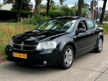 Dodge Avenger 2.0+LPG / Bomvol! / Dakje / Leer / Navi / beschikbaar voor biedingen