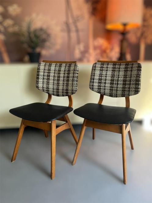 Pastoe vintage stoelen Cees Braakman styl, Huis en Inrichting, Stoelen, Gebruikt, Twee, Hout, Leer, Stof, Zwart, Ophalen