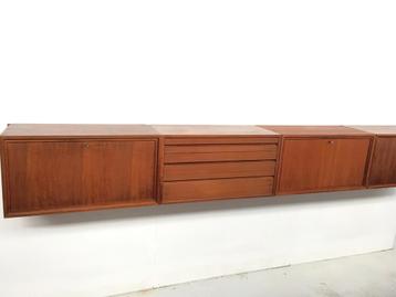 Poul Cadovius by Royal System vintage modulair wandsysteem beschikbaar voor biedingen