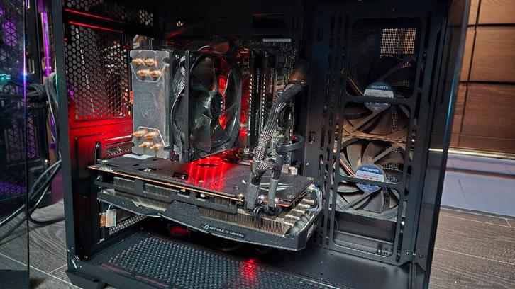 MID - range gaming PC / I7 6700 / 5700XT / 16GB DDR4, Computers en Software, Desktop Pc's, 3 tot 4 Ghz, HDD, SSD, Gaming, Ophalen of Verzenden