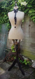 * Antieke paspop*  158  92x65x100., Ophalen