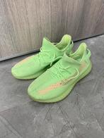 Adidas Yeezy Boost 350 V2 Glow - Maat 44, Ophalen of Verzenden, Gedragen, Groen, Sneakers of Gympen