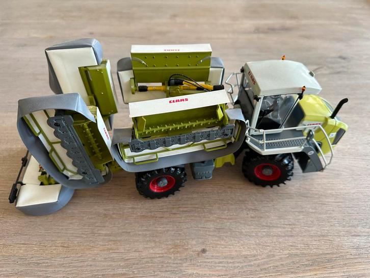Claas Cougar model Universal Hobbies 1:32, Hobby en Vrije tijd, Modelauto's | 1:32, Gebruikt, Tractor of Landbouw, Universal Hobbies