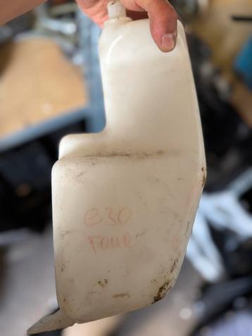 Ruitenvloeistof reservoir BMW E30 Touring beschikbaar voor biedingen