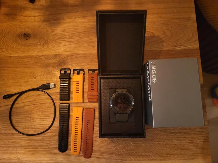 Garmin Fenix 5X Plus Sapphire - Incl. Extra Bandjes, Sieraden, Tassen en Uiterlijk, Sporthorloges, Gebruikt, Android, Zwart, Ophalen of Verzenden